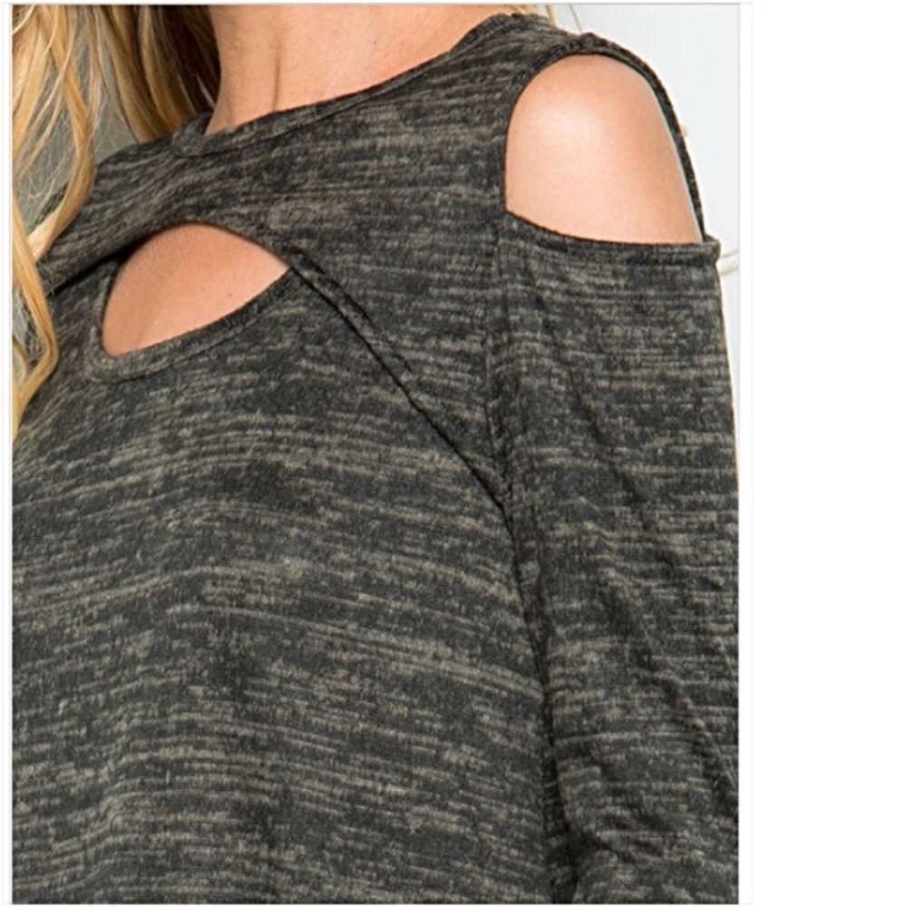 Stunning Flowy Cut Out Tunic Top S/M - Picture 6 of 8